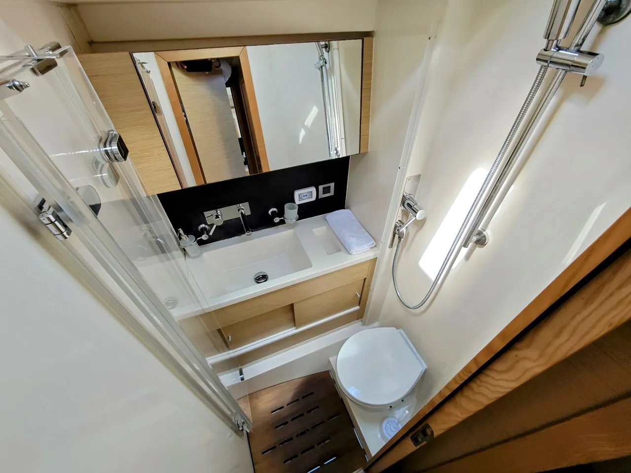 Image slide 100040