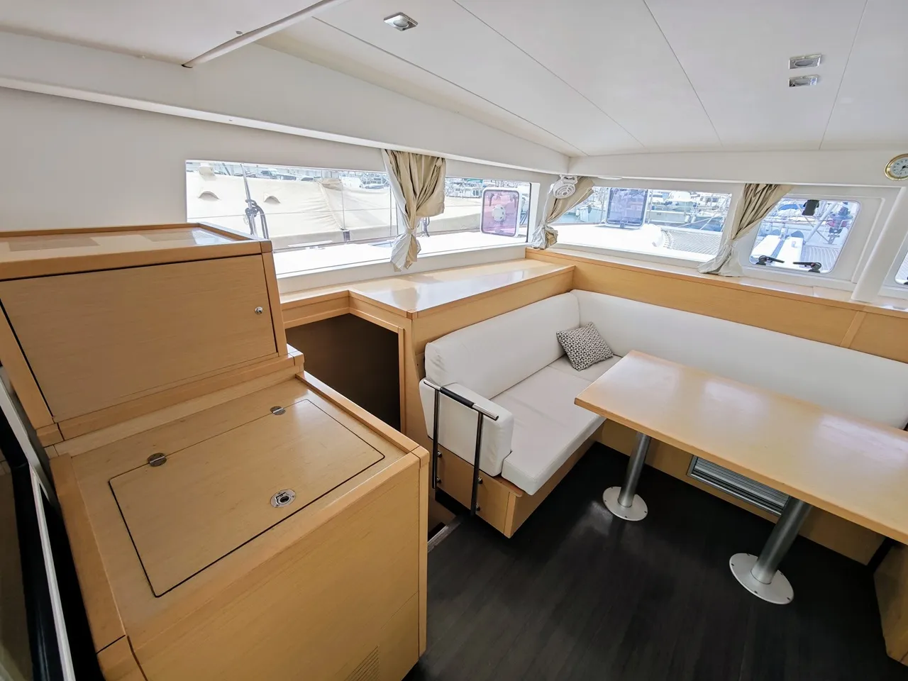 Image slide 100053