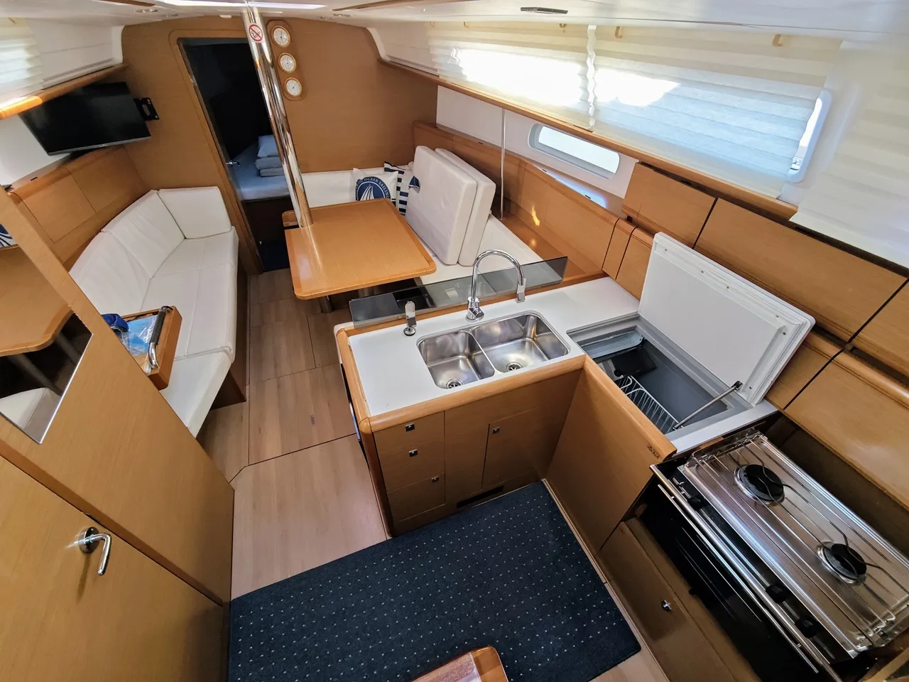 Image slide 100147