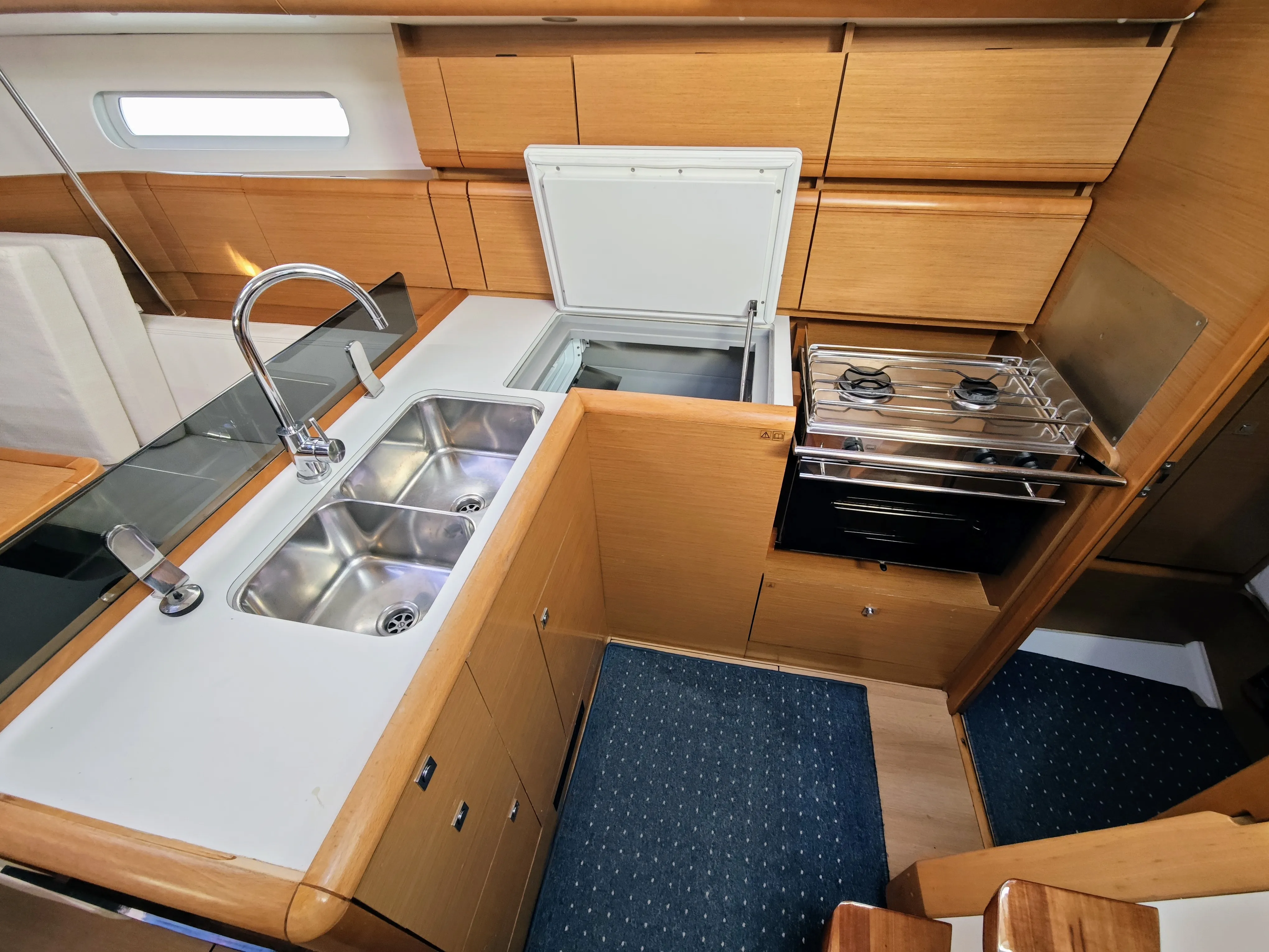 Image slide 100149