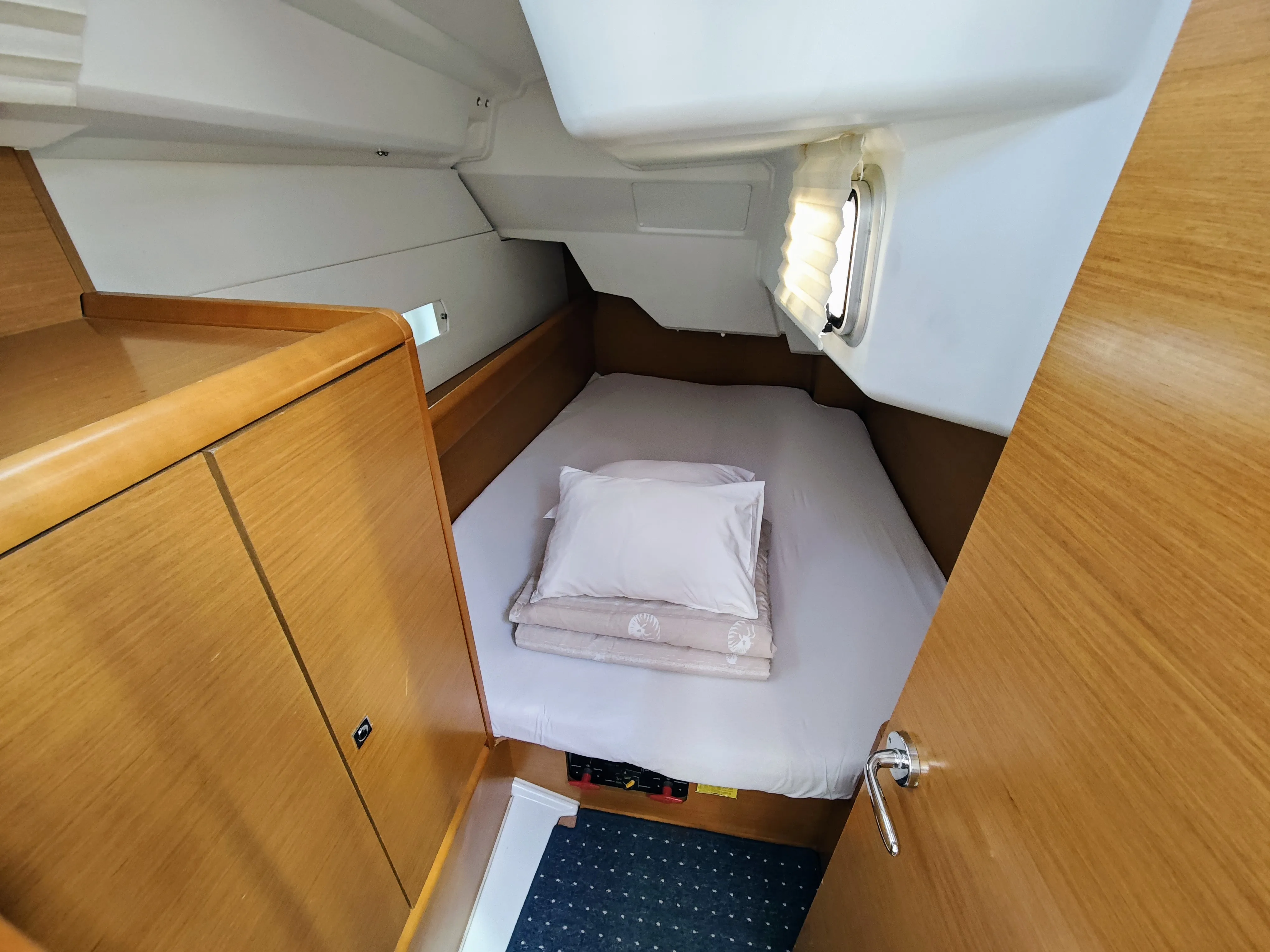 Image slide 100152
