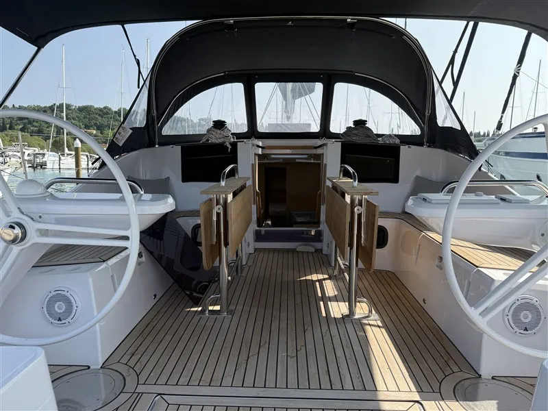 Image slide 100257