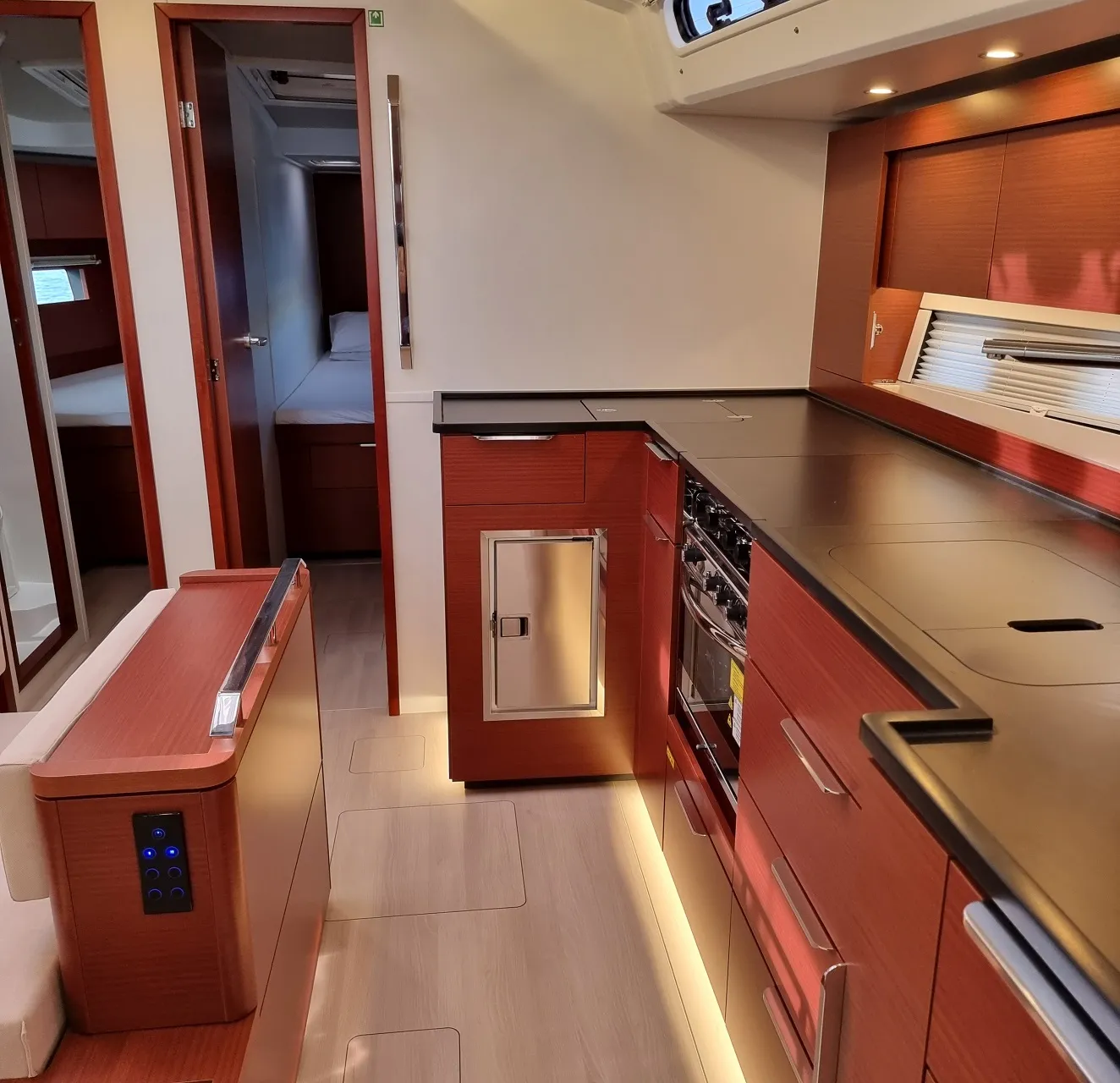 Image slide 100311
