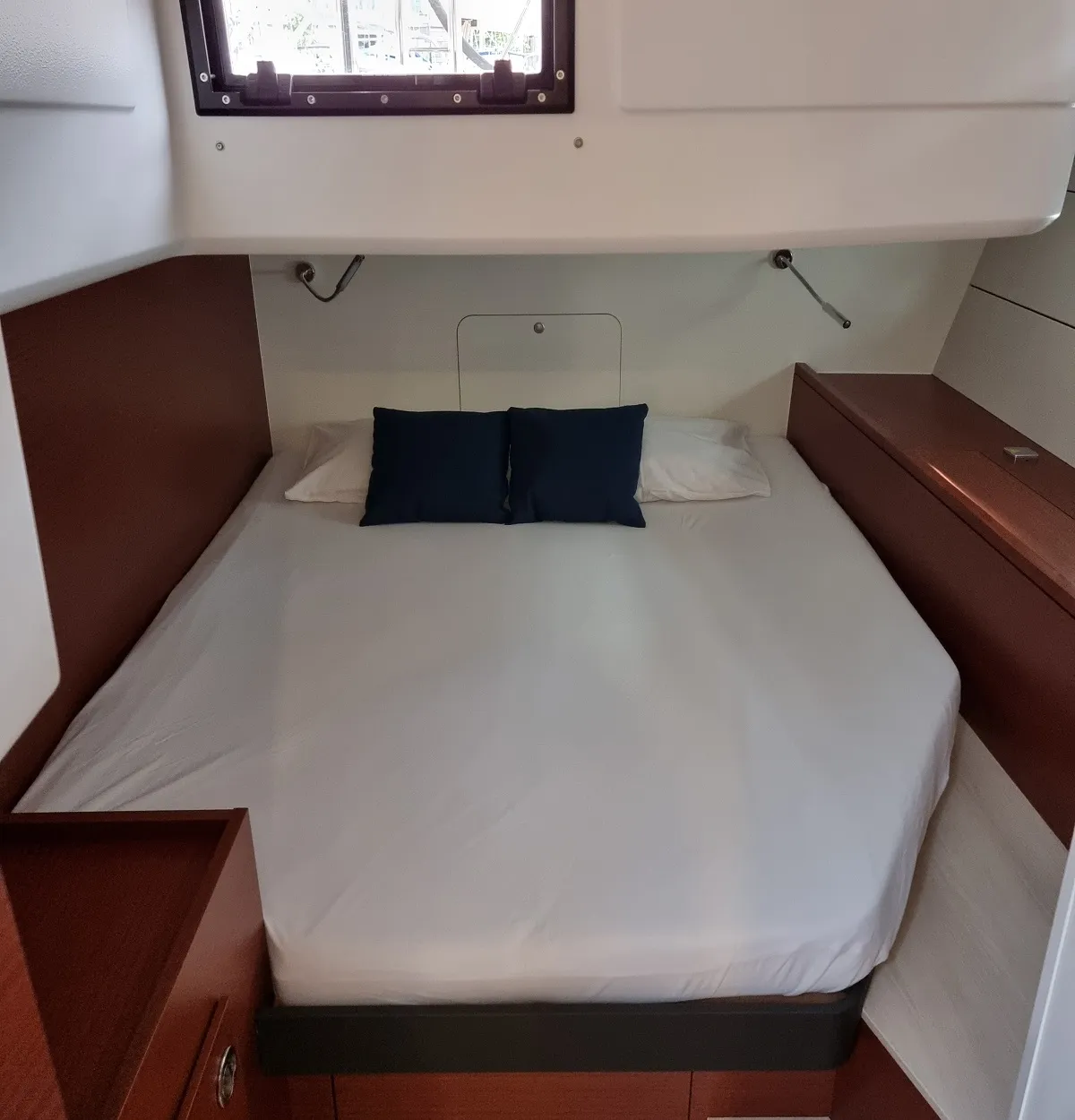 Image slide 100316