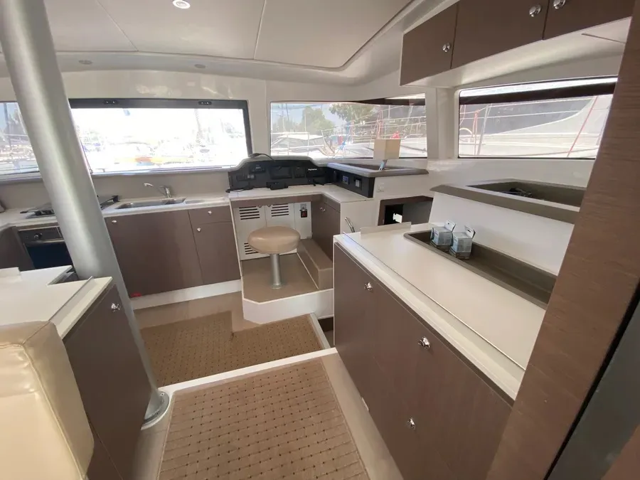 Image slide 100412