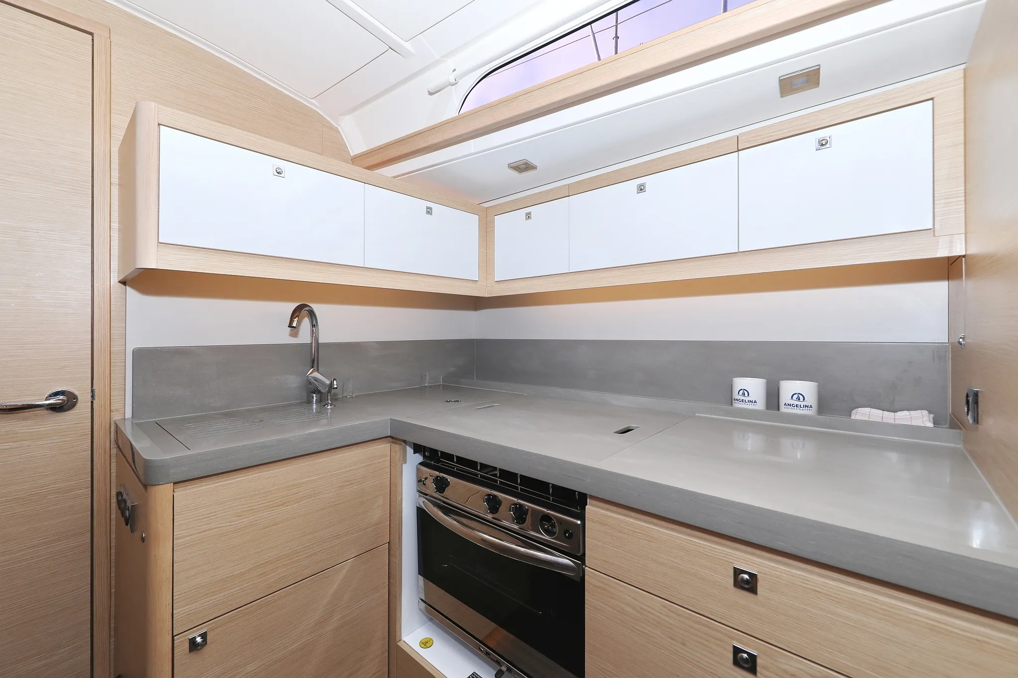 Image slide 10063