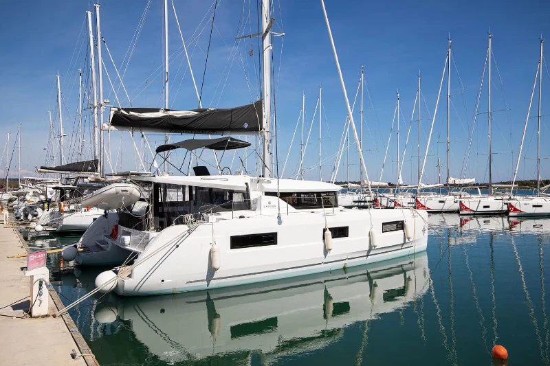 Lagoon 46 Venice Beach boat image