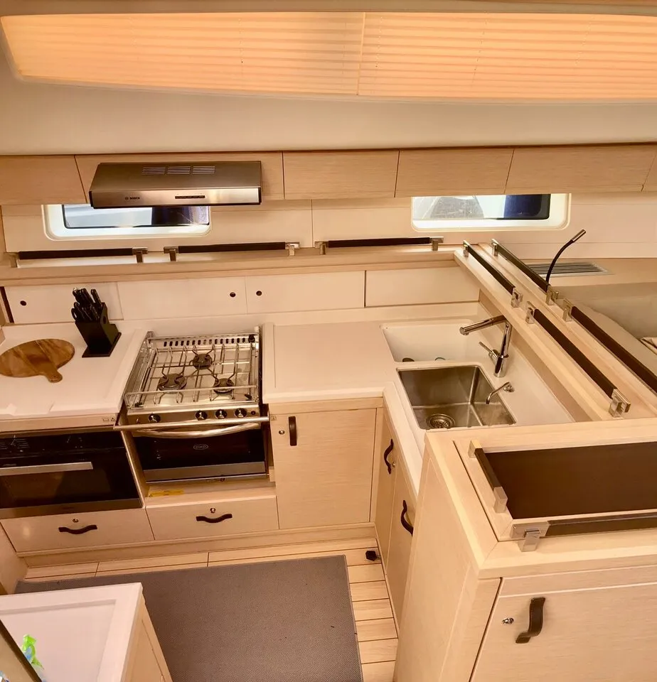 Image slide 101317