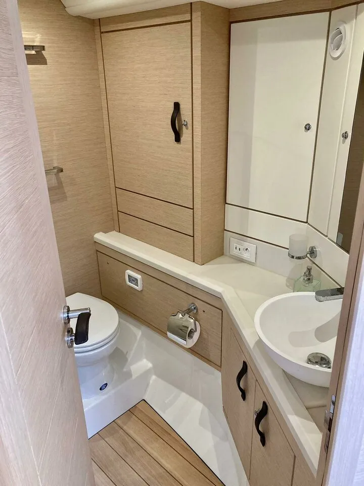 Image slide 101324