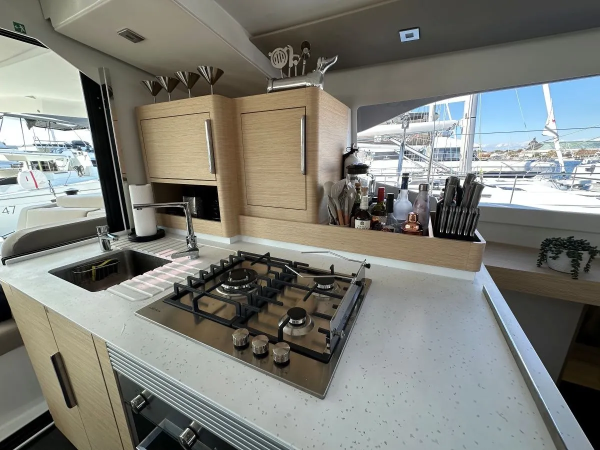 Image slide 102052