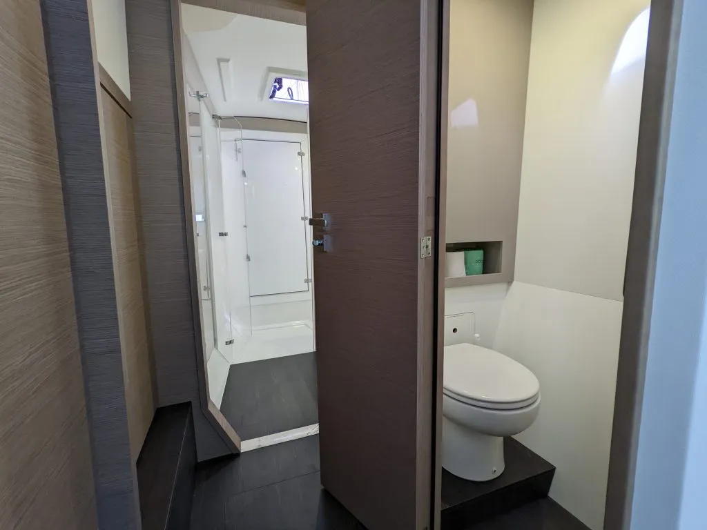 Image slide 102100
