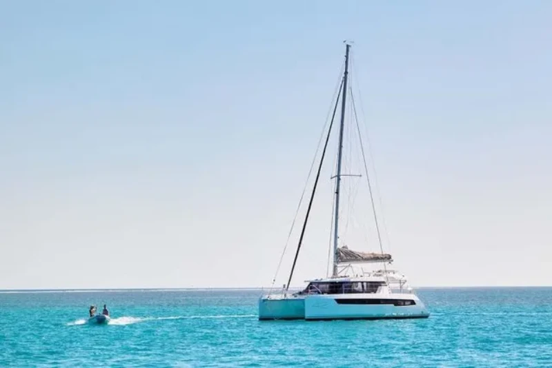 Leopard 42 Serenity boat image