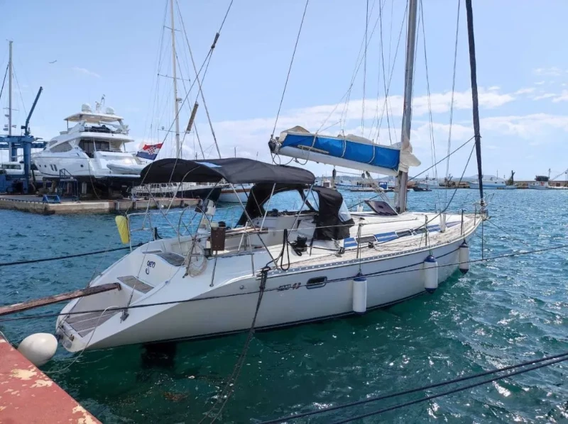 Elan 431 Gem boat image