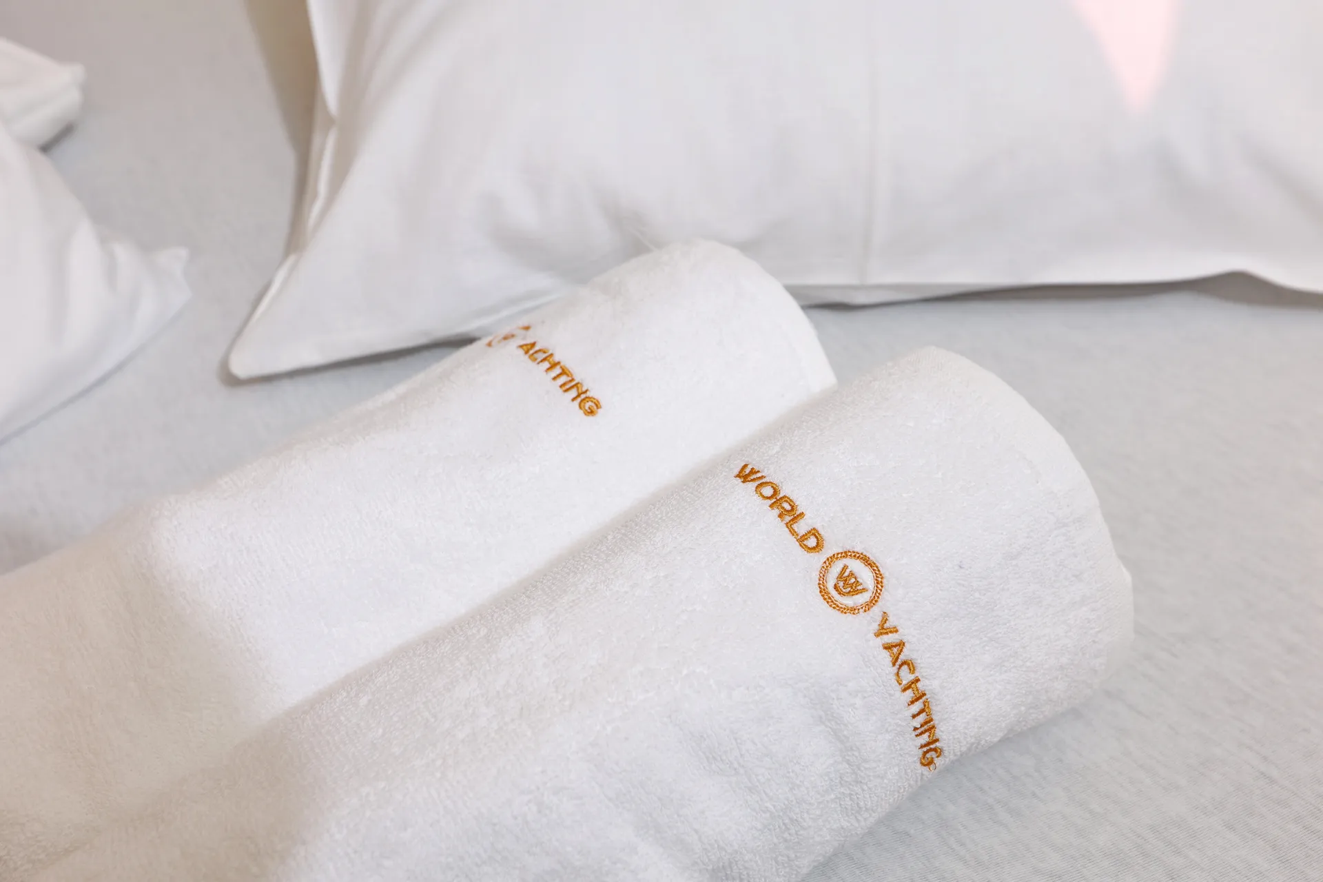 Image slide 103106