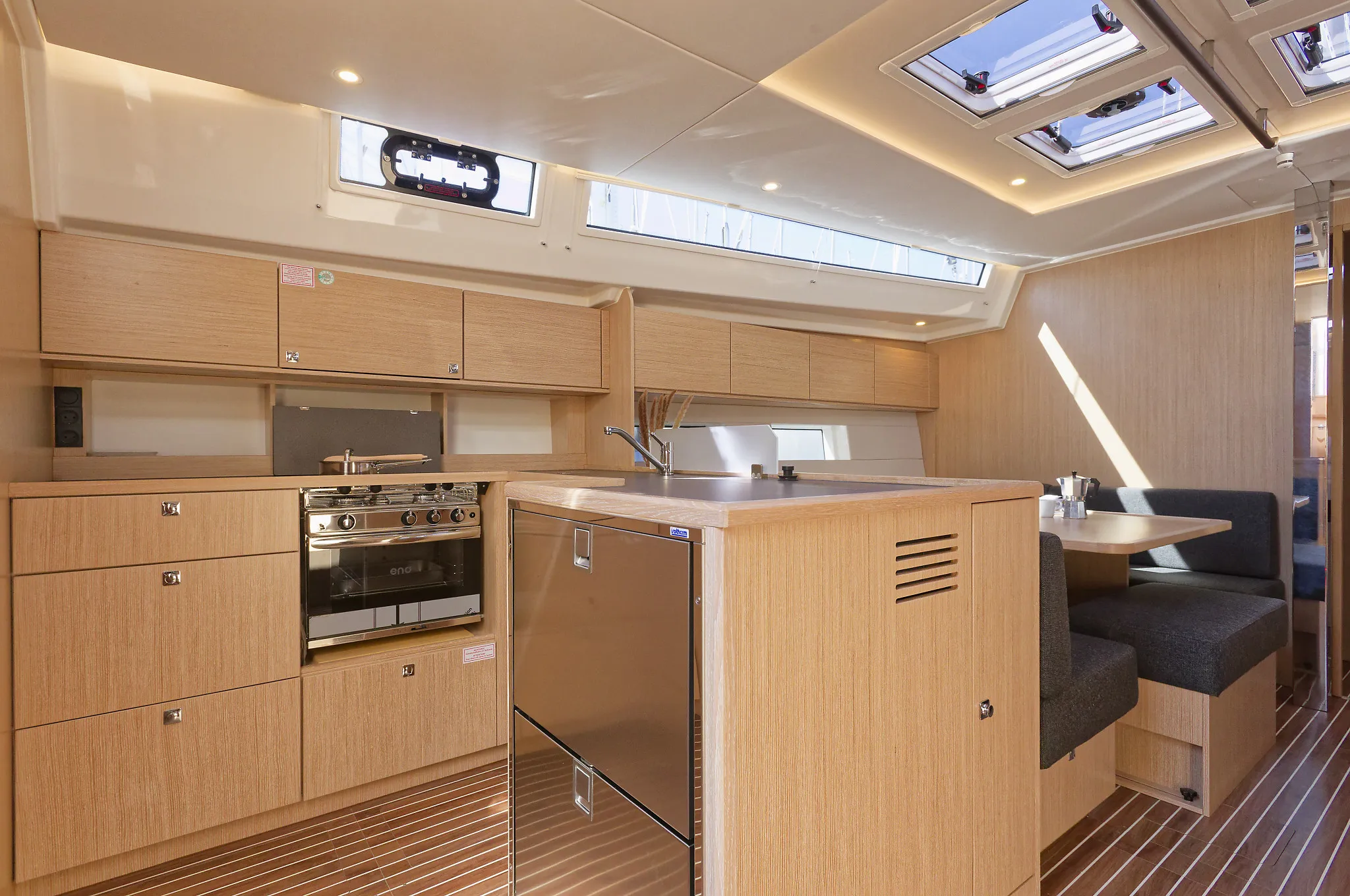 Image slide 103846