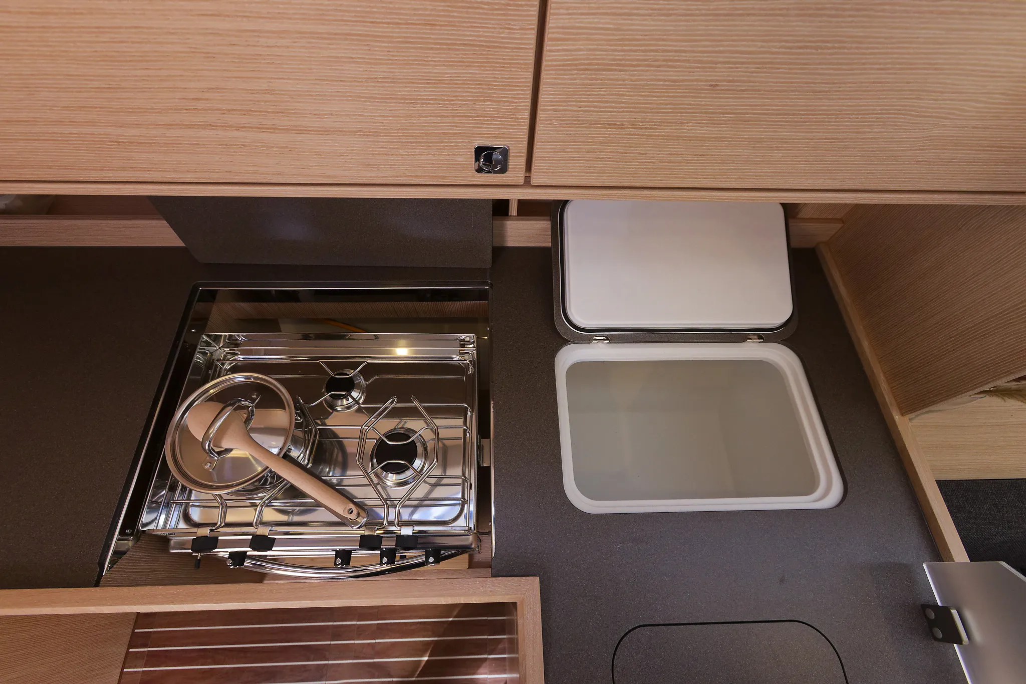 Image slide 103848