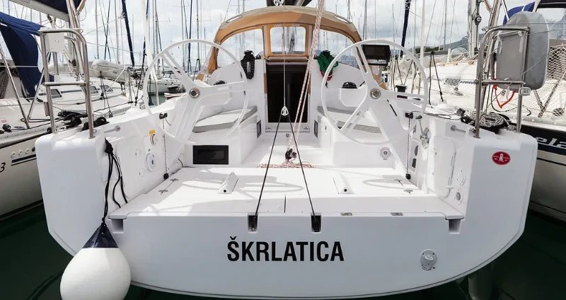 Elan E3 Škrlatica boat image