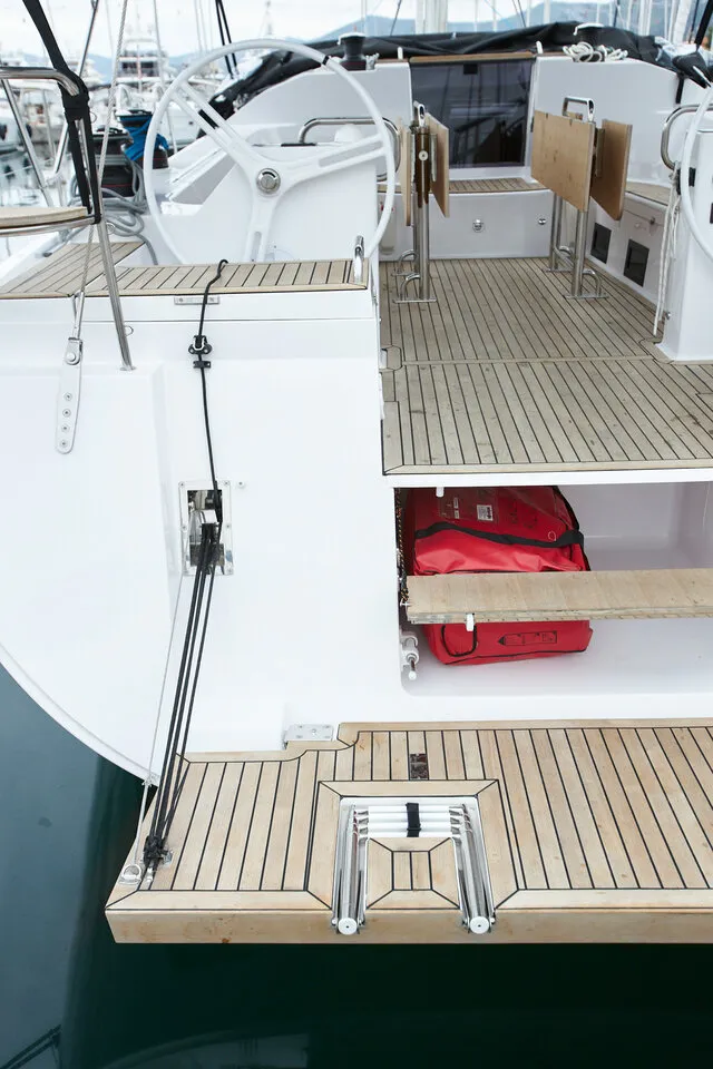 Image slide 104037
