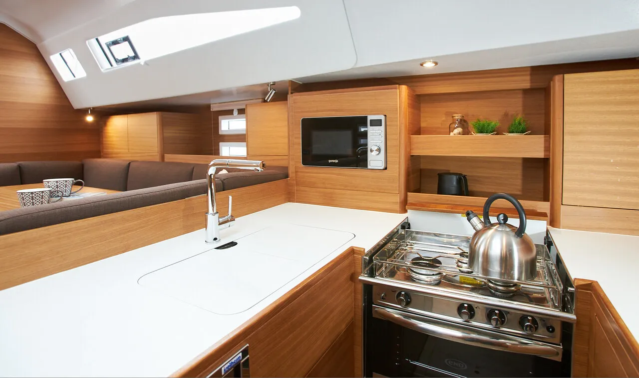 Image slide 104044