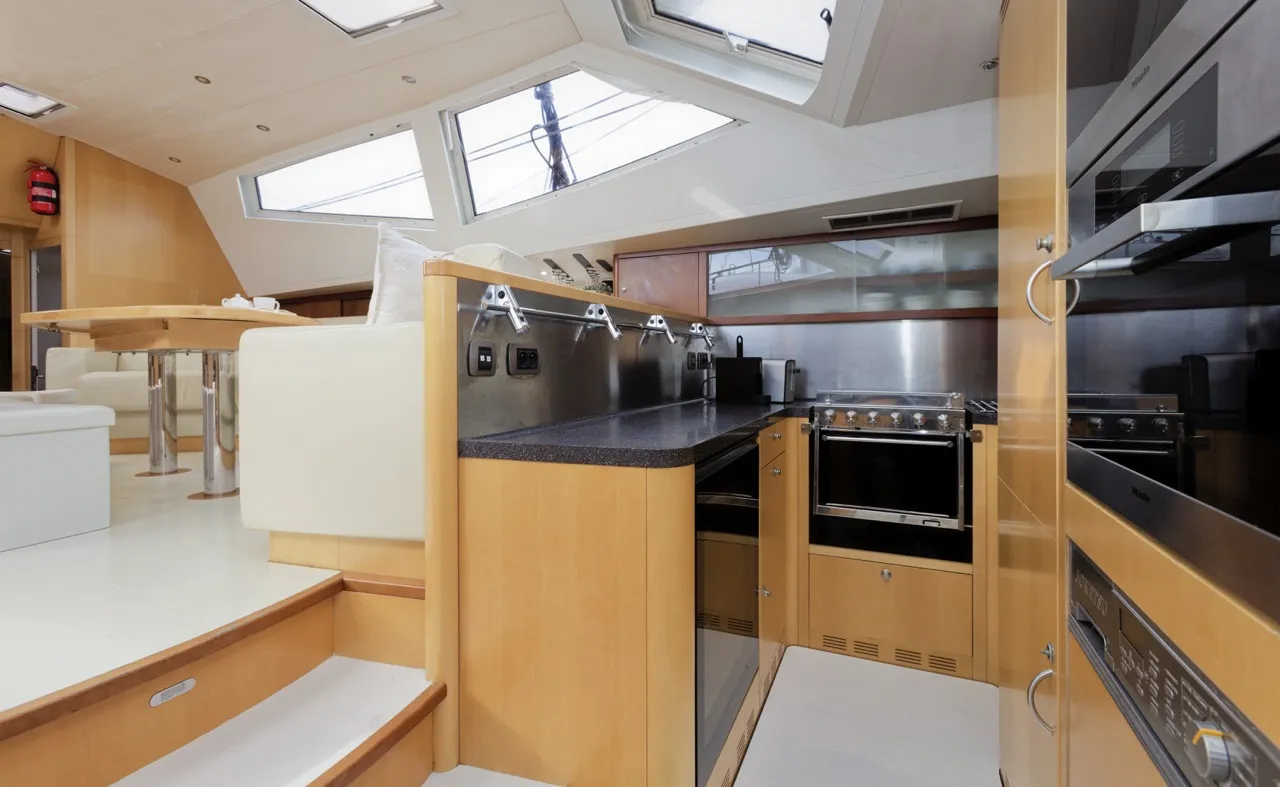 Image slide 104058