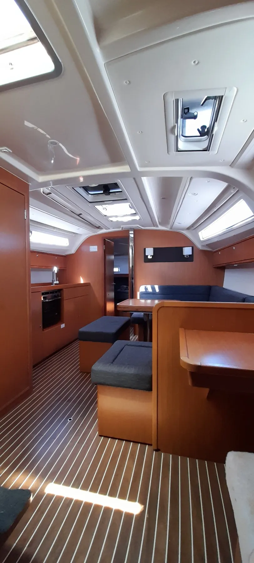 Image slide 104196