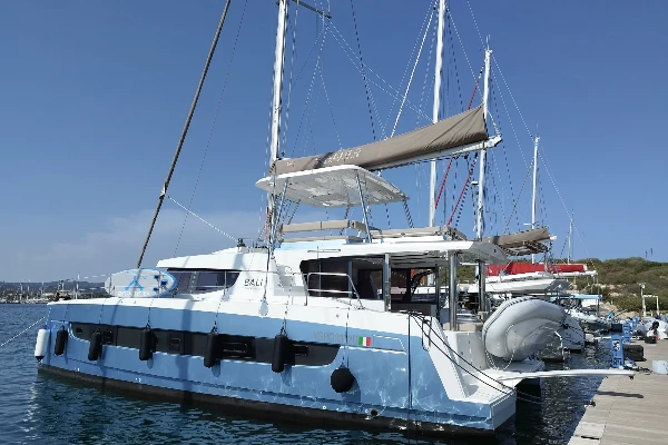 Bali 4.8 Steno boat image