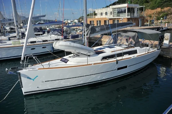 Dufour 360 GL Karibu boat image