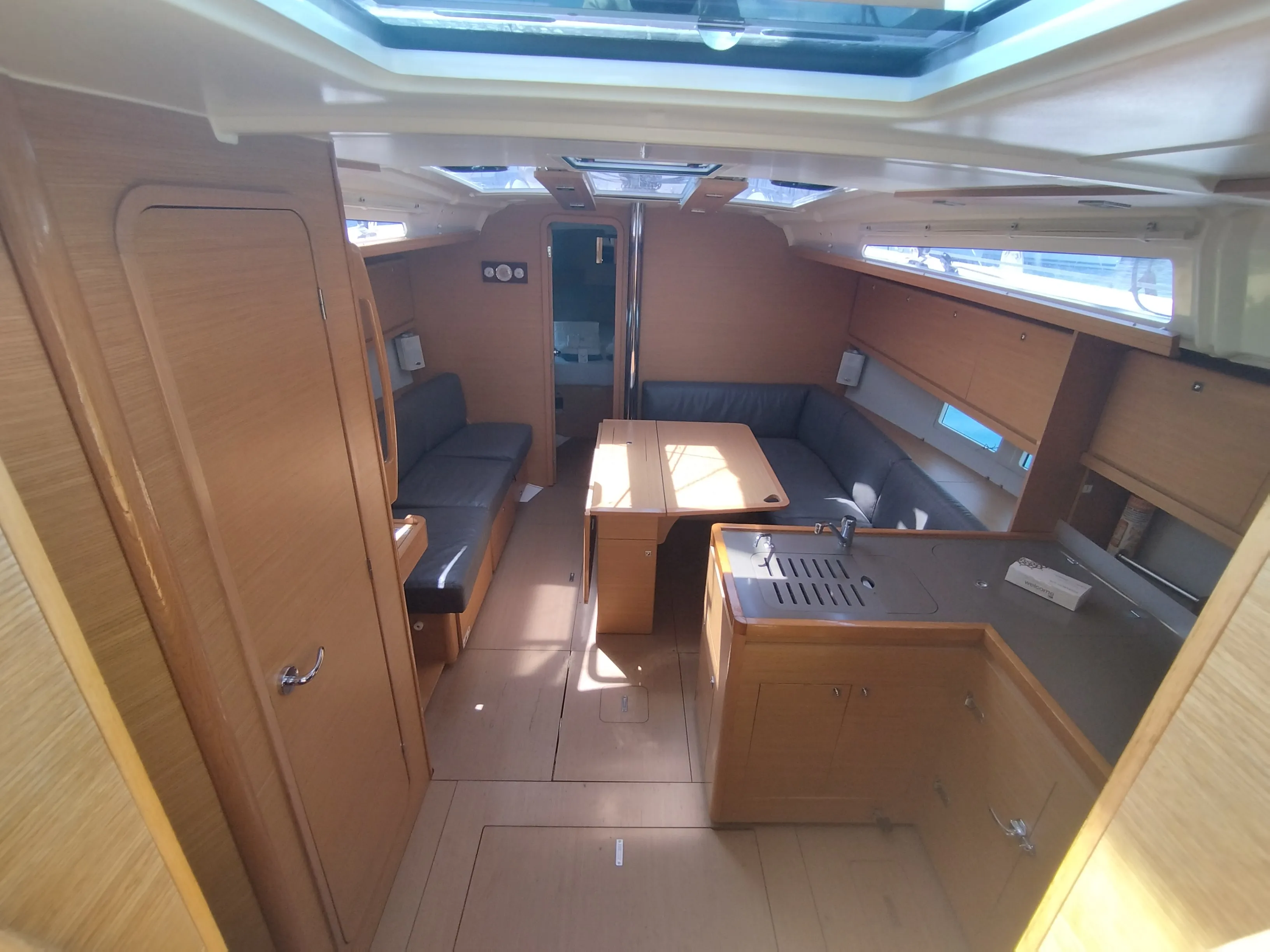 Image slide 104647