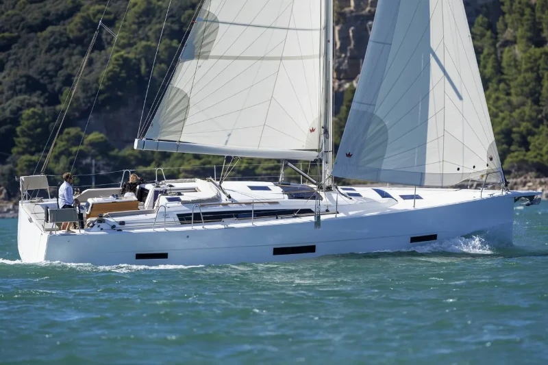 Dufour 430 Thymus boat image