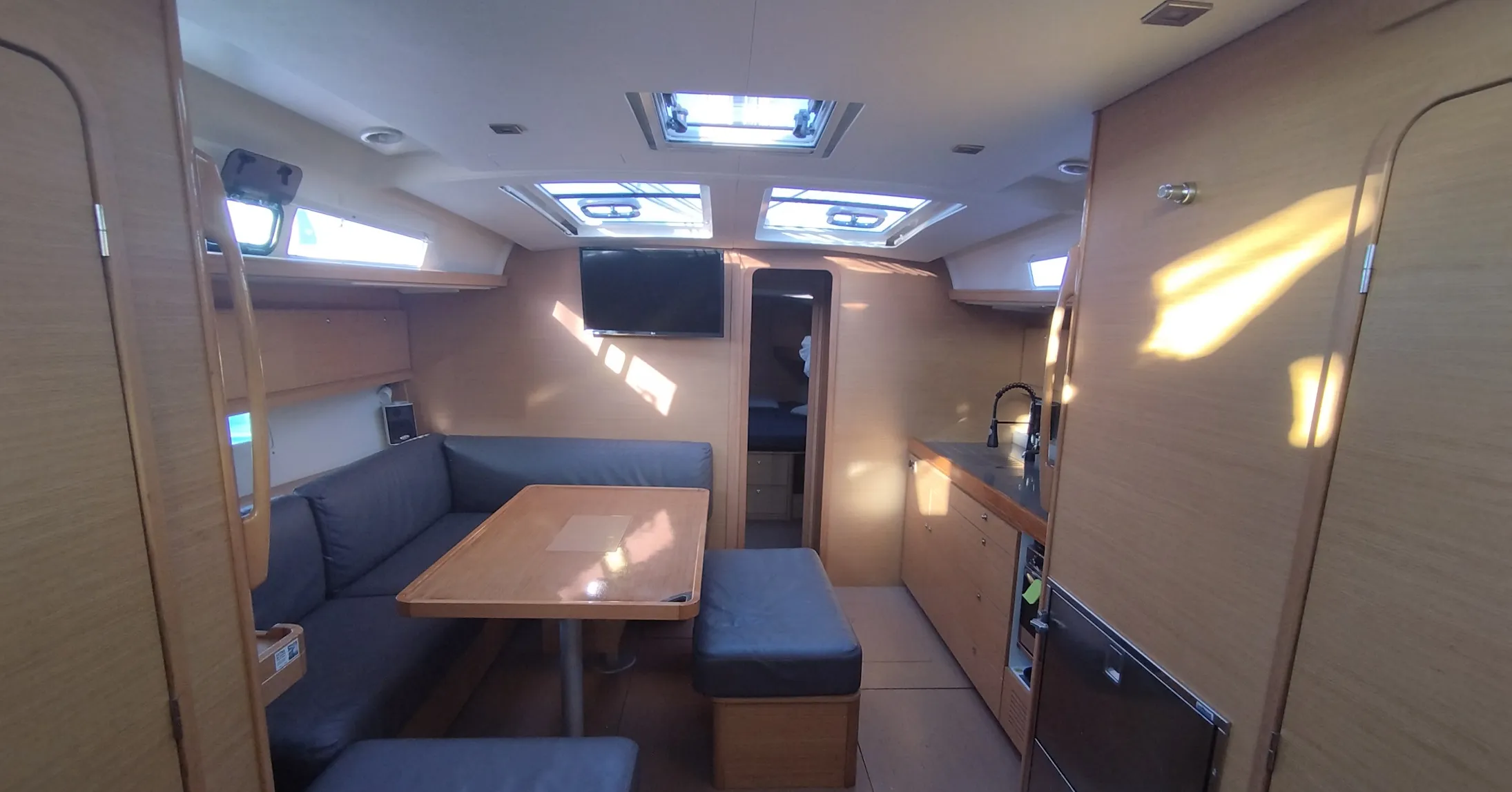Image slide 104783