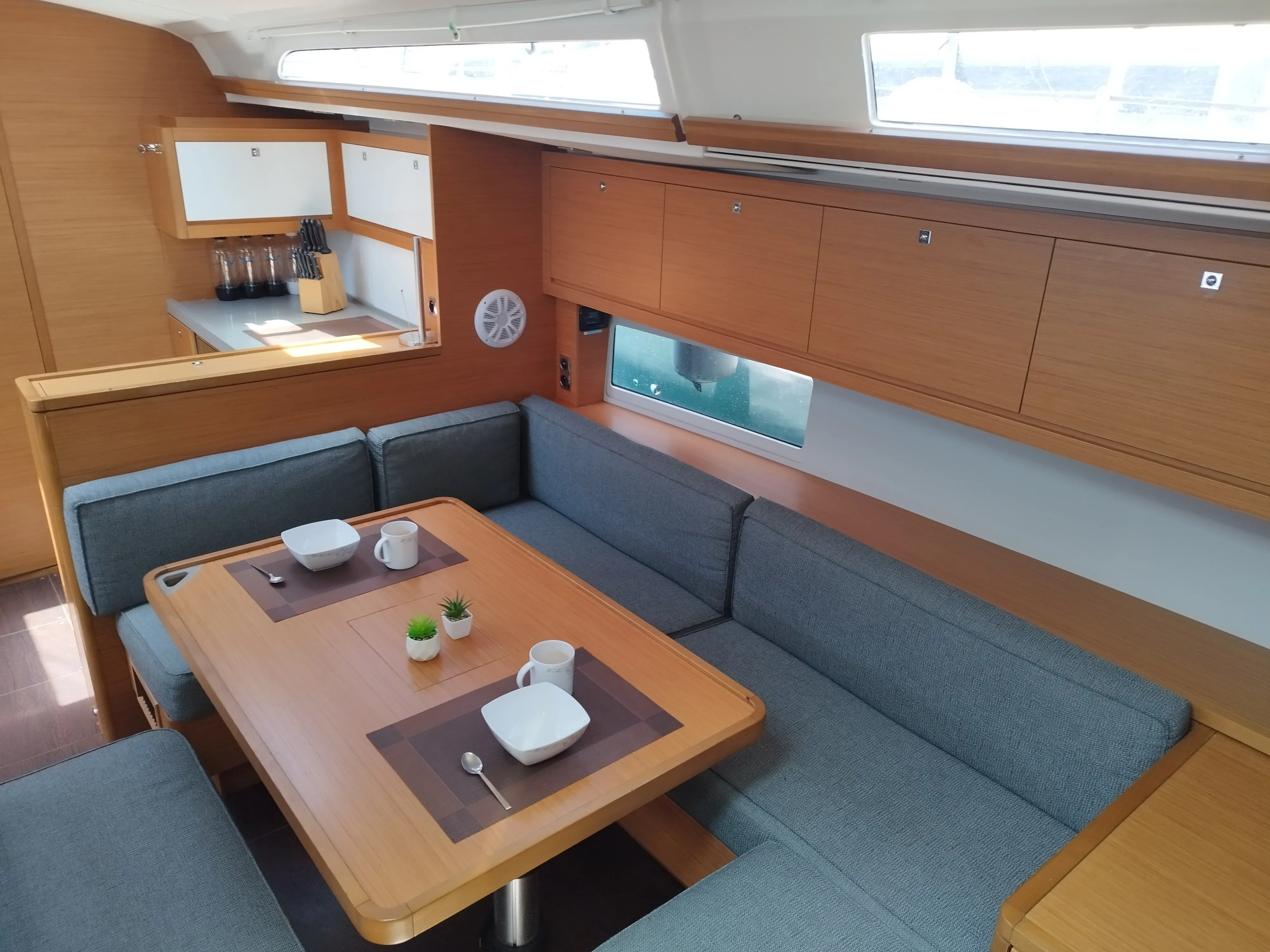 Image slide 104821