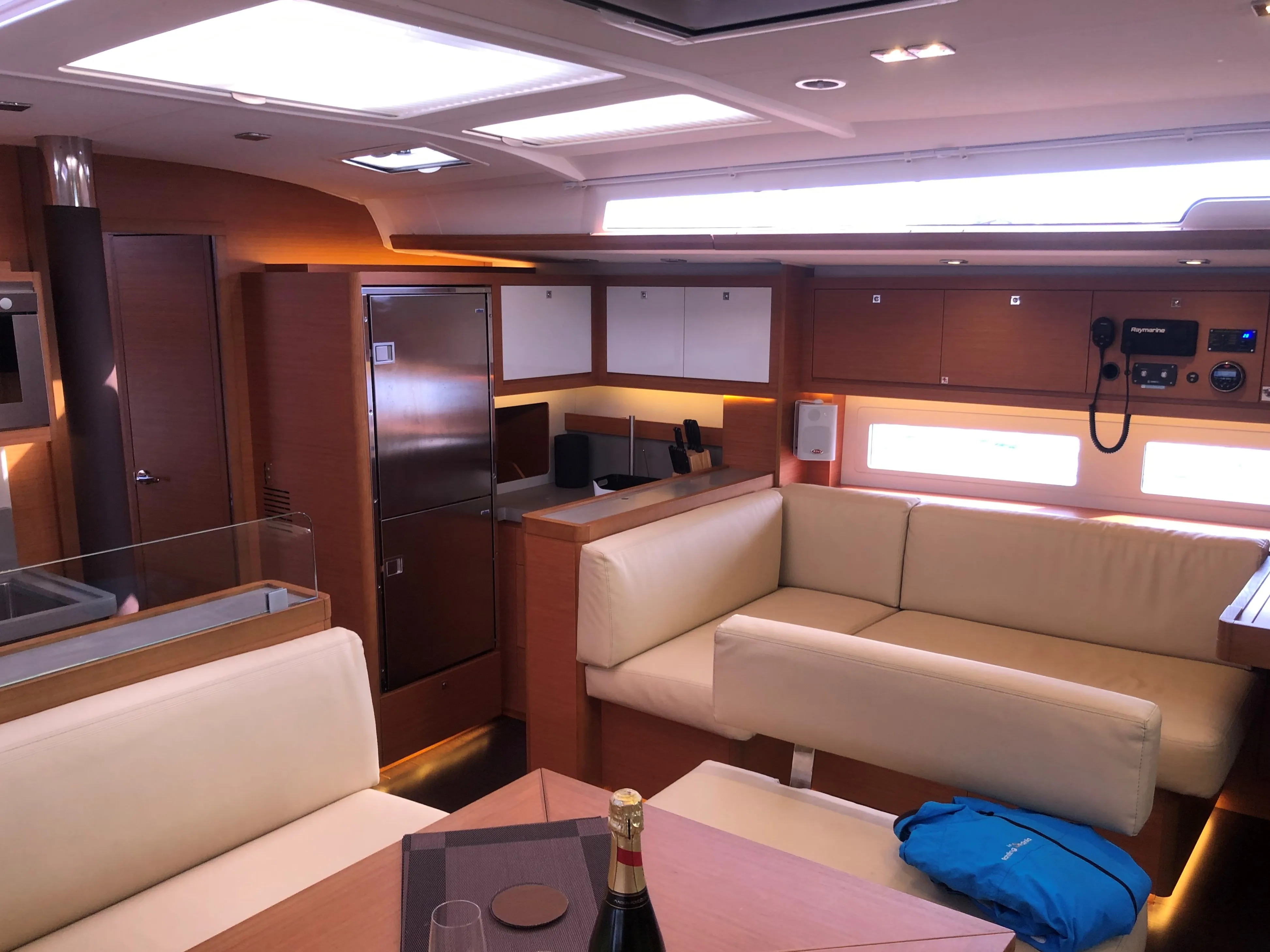 Image slide 104948