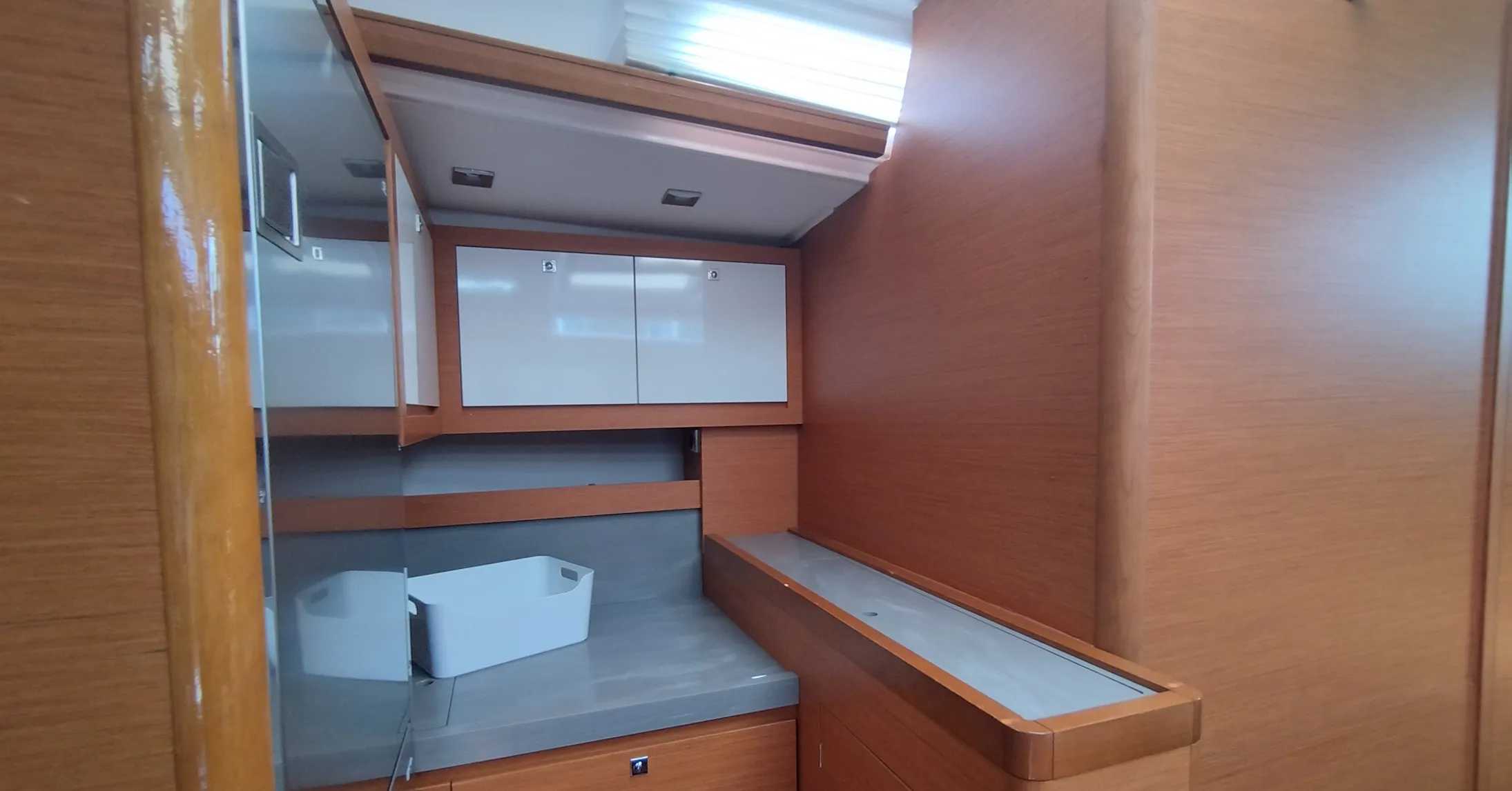 Image slide 104993