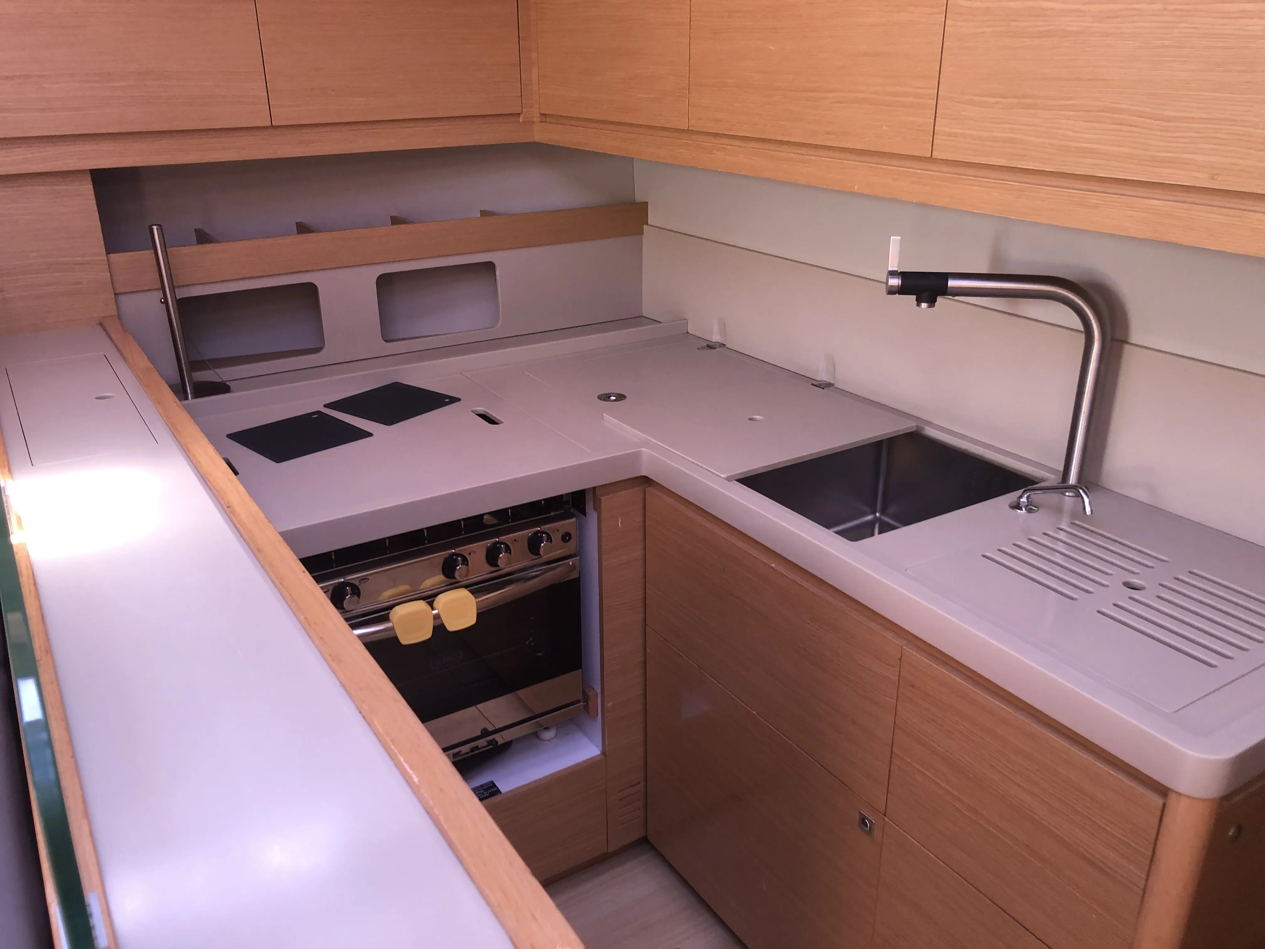 Image slide 105036