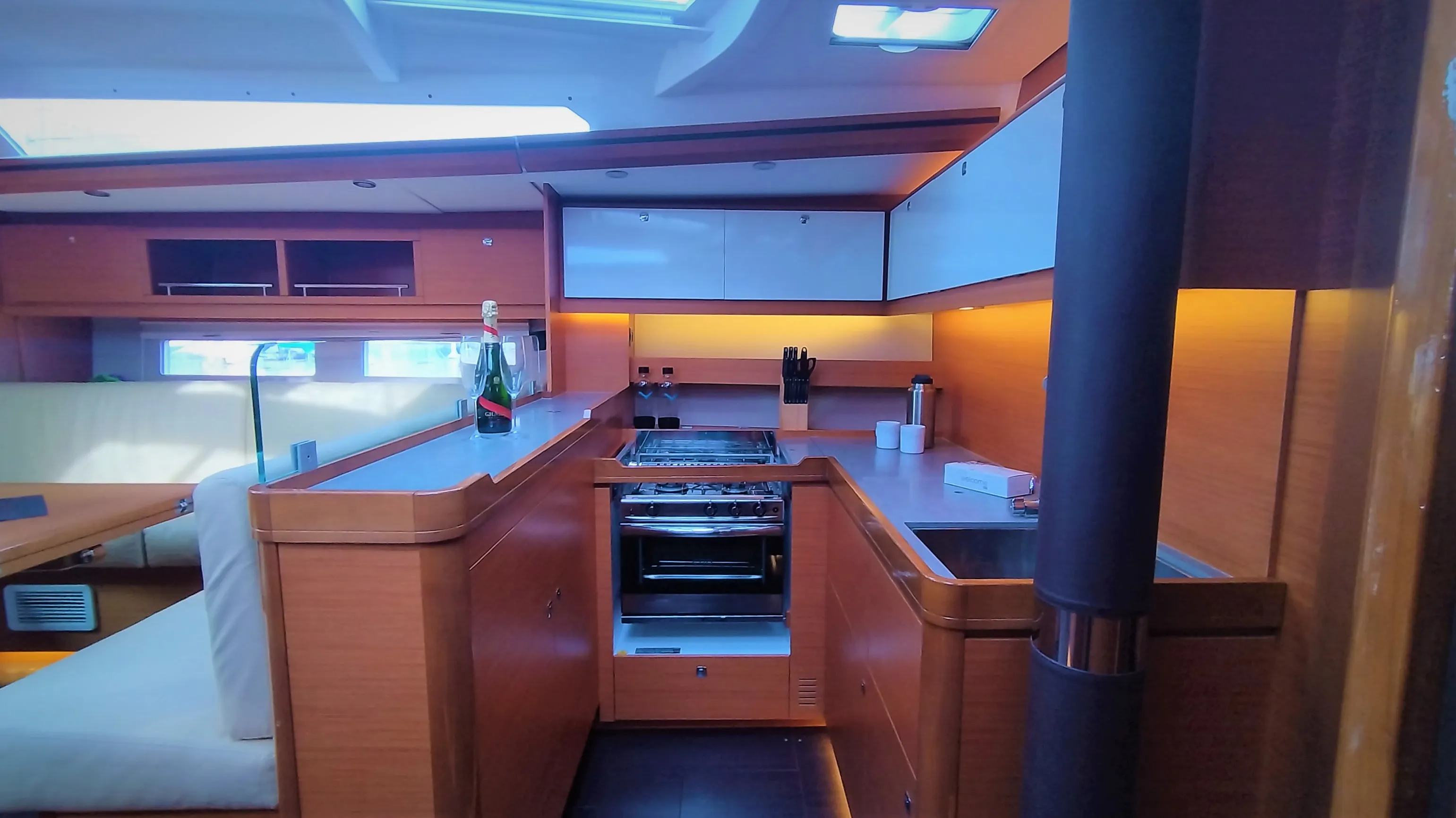 Image slide 105058