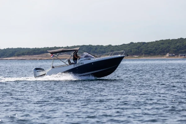 Cap Camarat 6.5 WA Cap Camarat 6.5 WA boat image