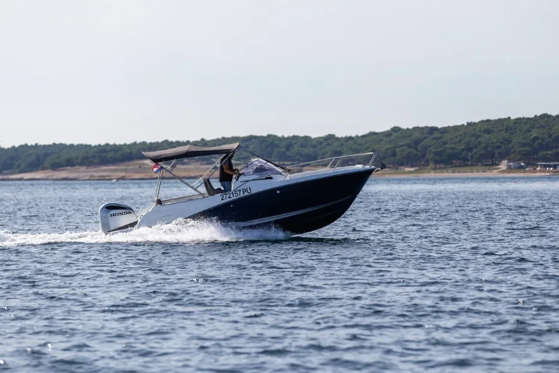 Cap Camarat 6.5 WA Cap Camarat 6.5 WA boat image