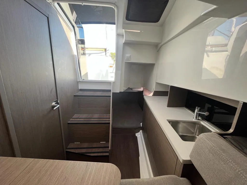 Image slide 105420