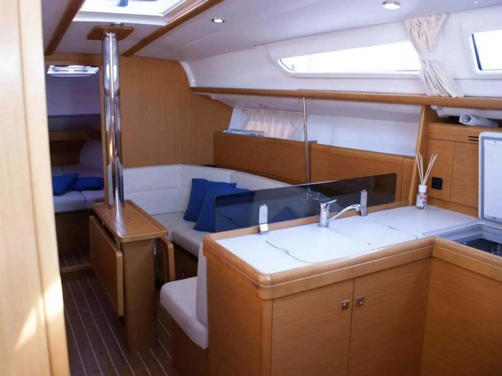 Image slide 105847