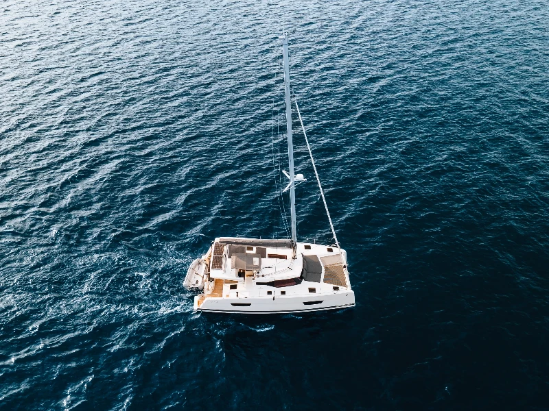 Isla 40 Carpe Vitam boat image