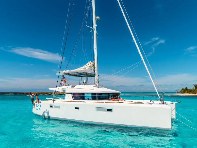 Lagoon 52F AKANA boat image