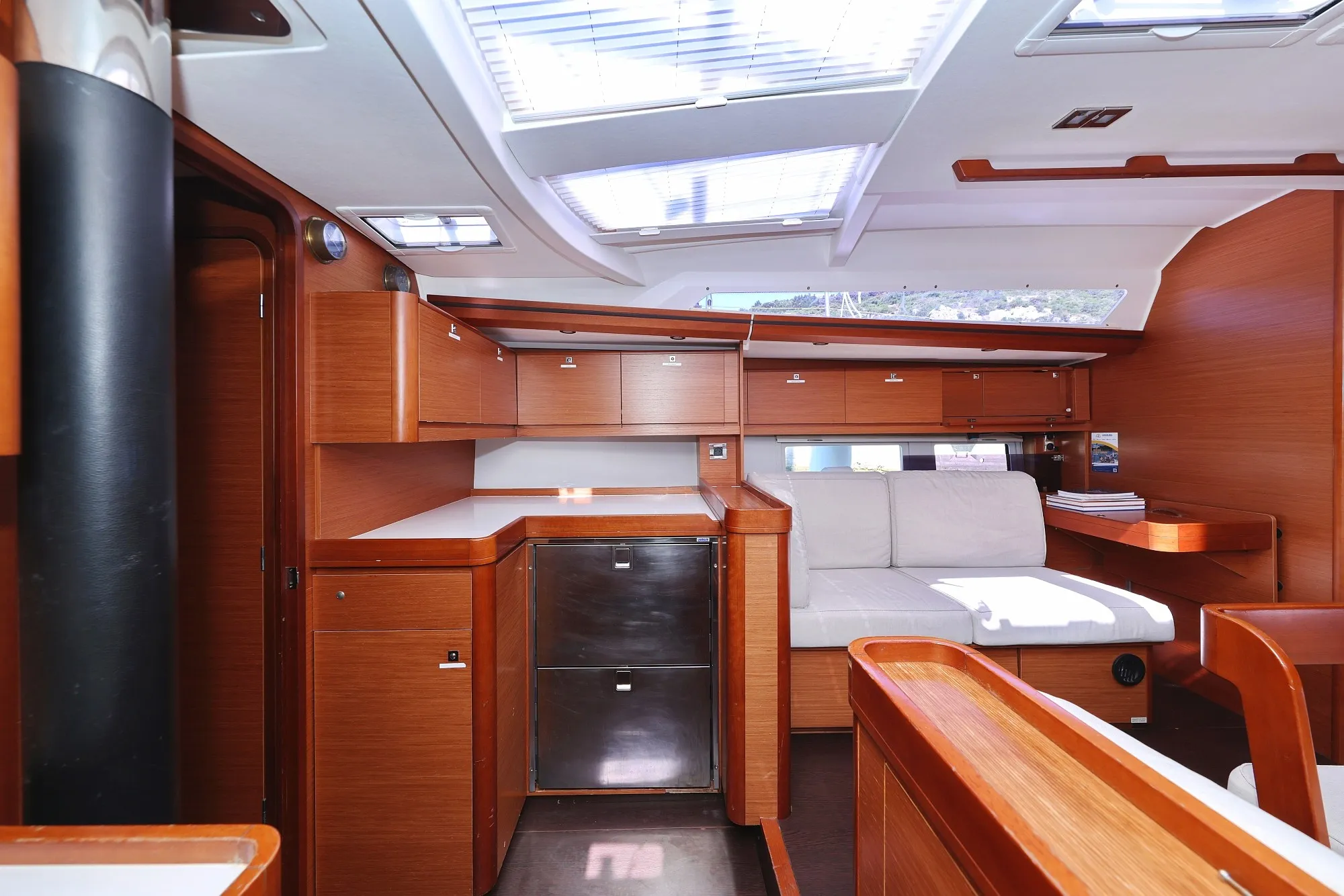Image slide 10860
