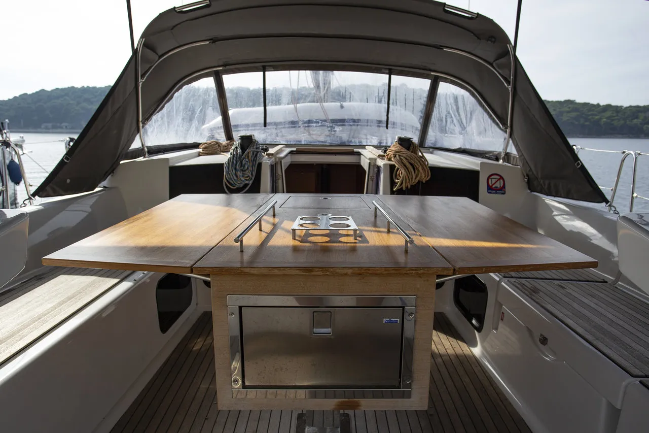 Image slide 10889