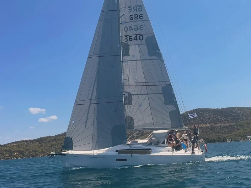 First 36 Tiamat boat image