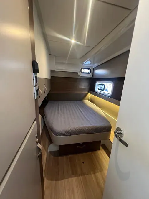 Image slide 110080