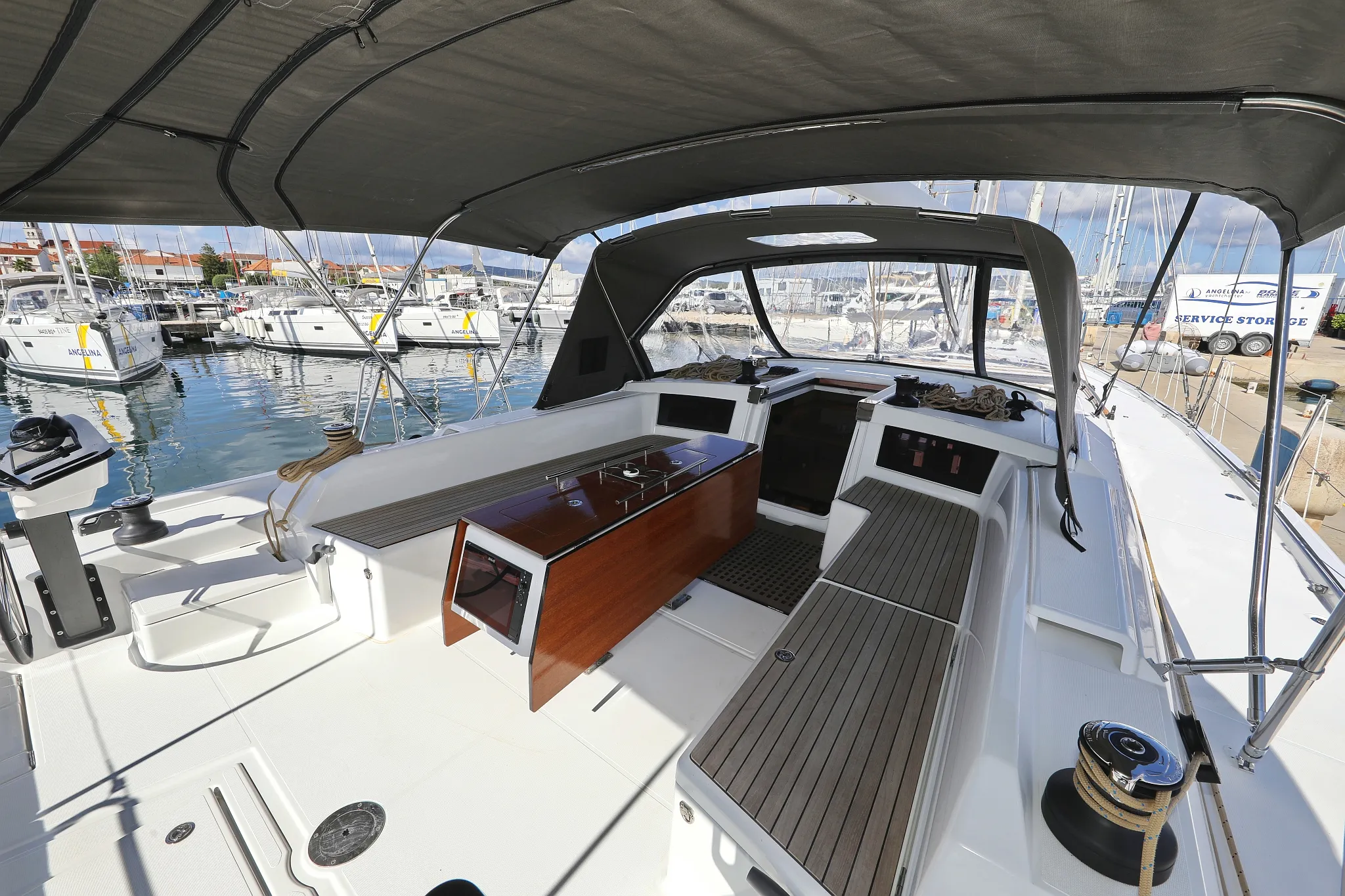 Image slide 11019