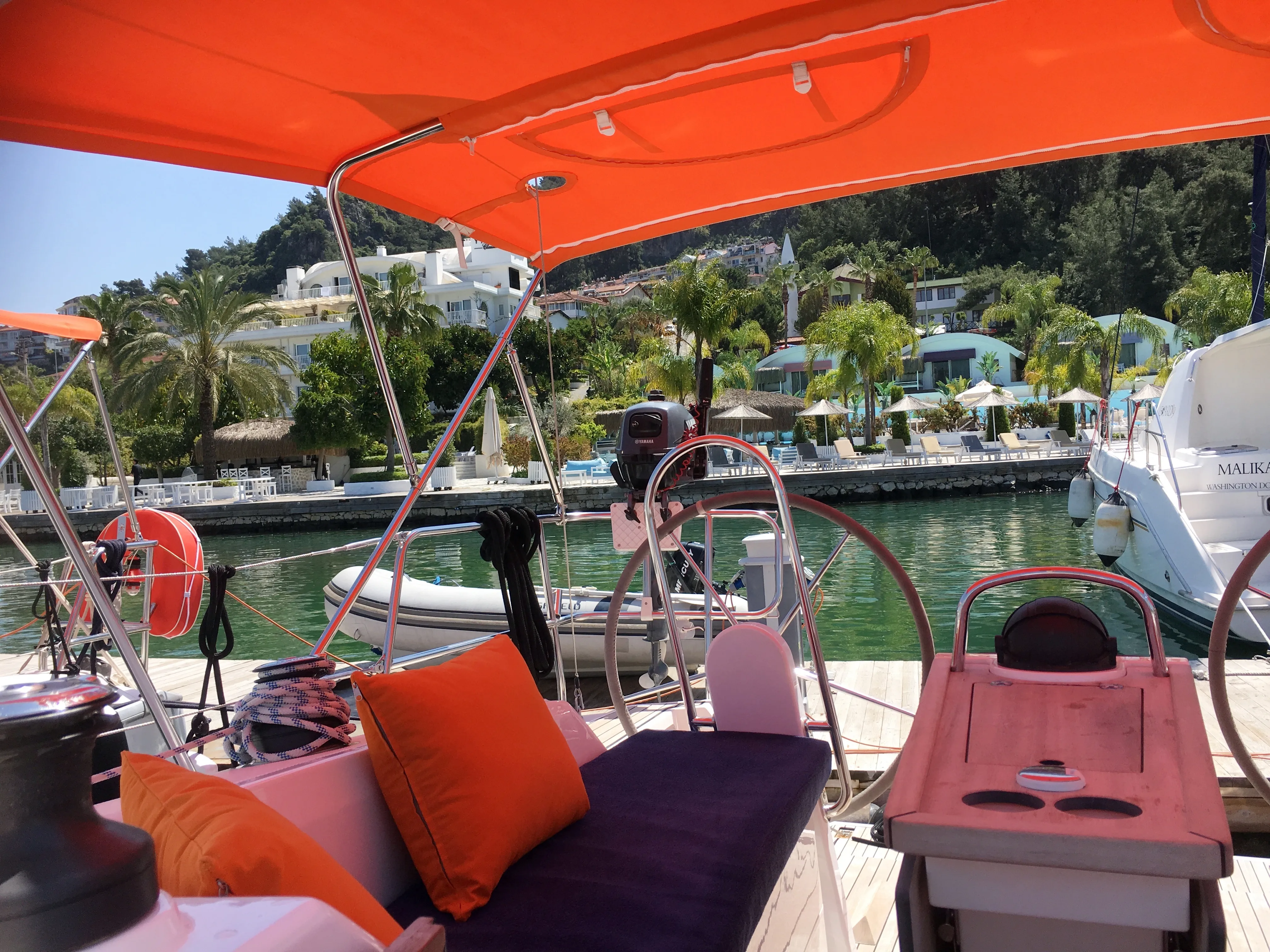 Image slide 110219