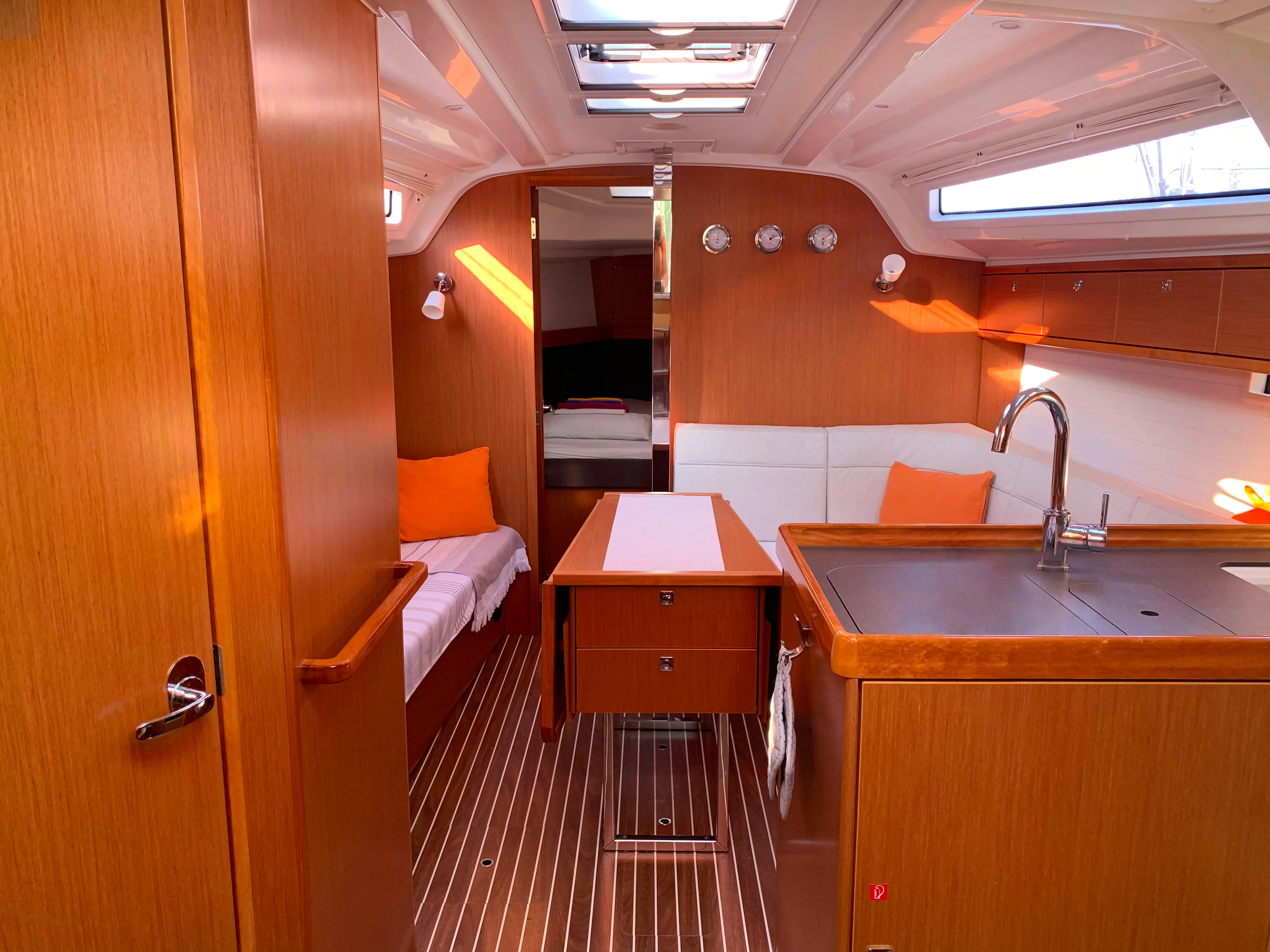 Image slide 110251