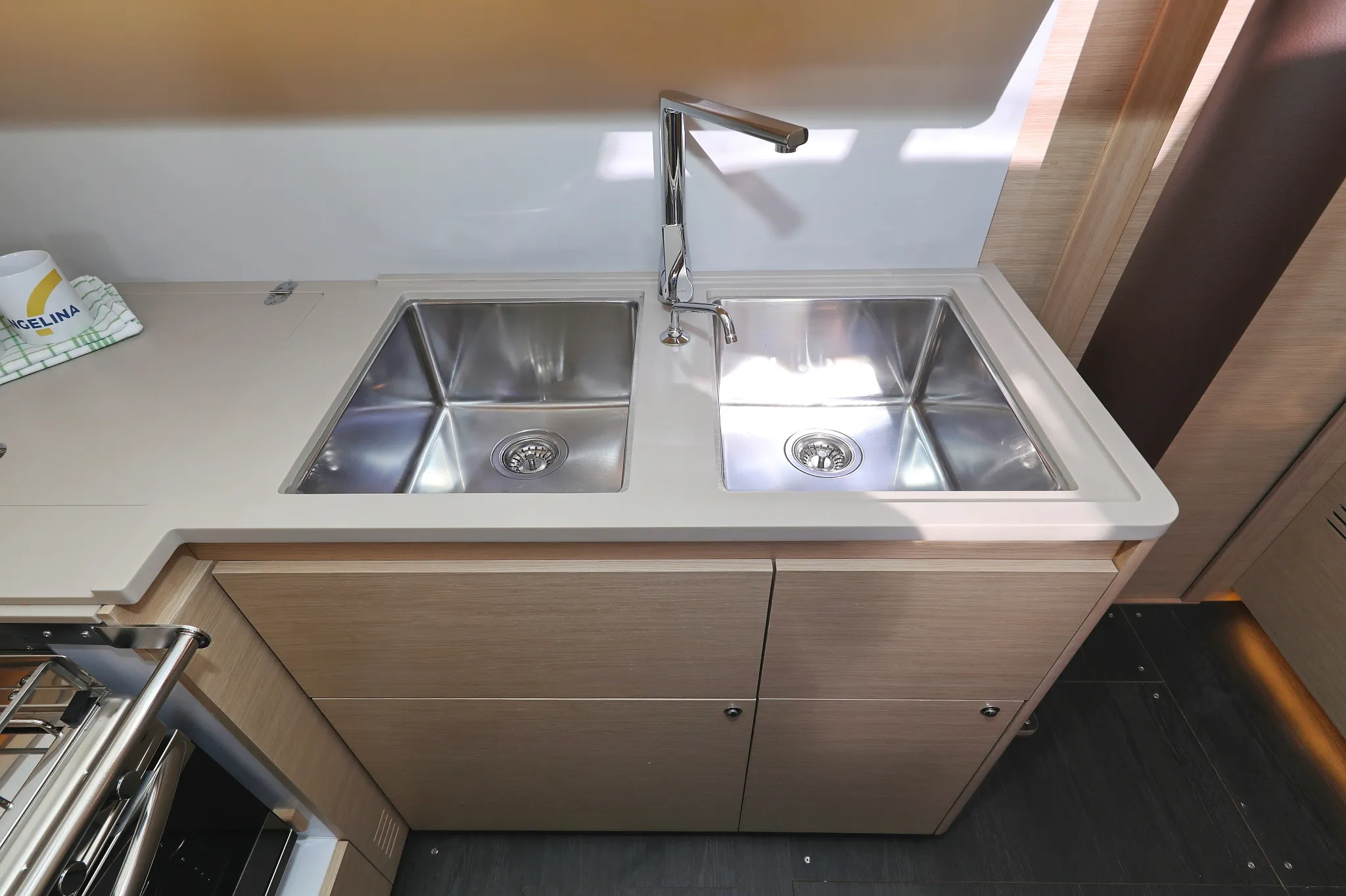 Image slide 11059