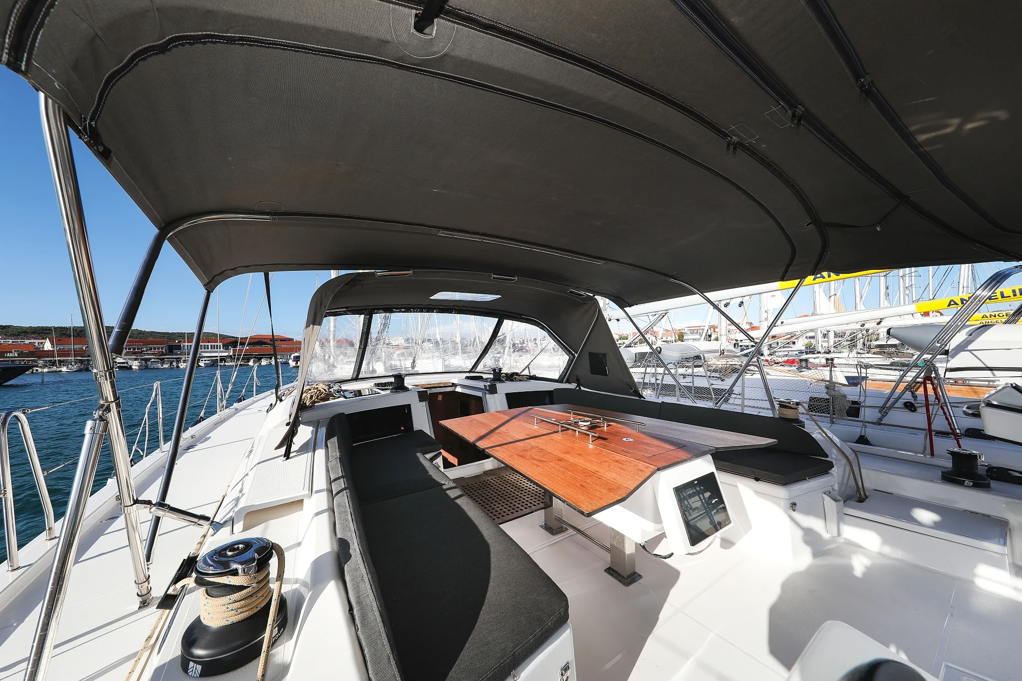 Image slide 11070